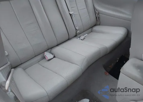 2001 Toyota Camry Solara Sle V6 z USA, uszkodzony, nr VIN 2T1CF28P71C453452